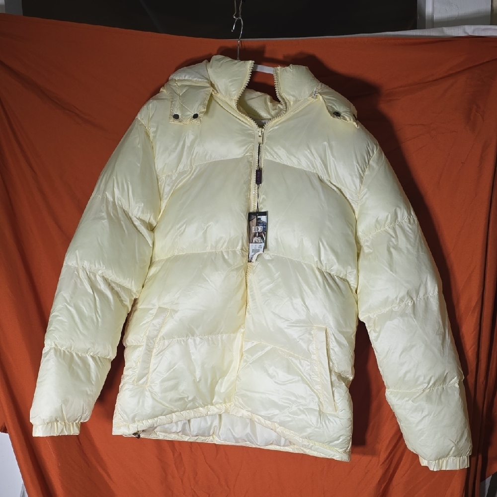 Cream Puffer Bubble Jacket size Large NWT